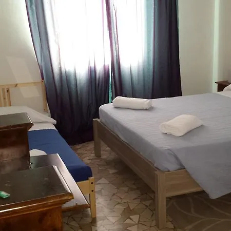 Der Bahnhof B&B-3