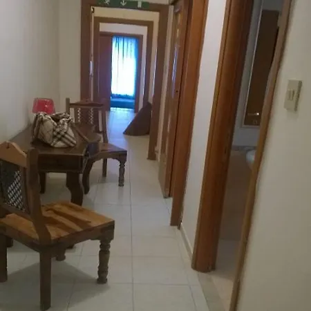 Der Bahnhof B&B-2
